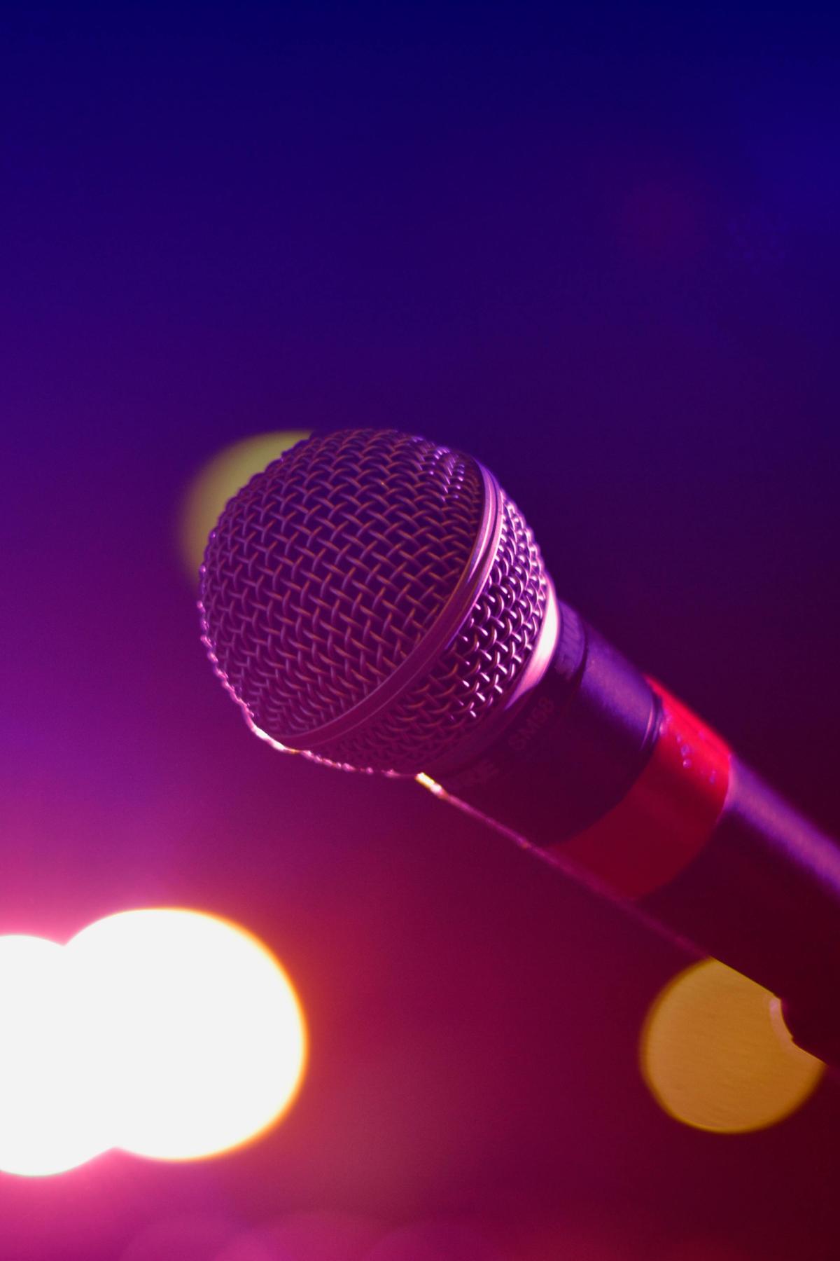 Microphone
